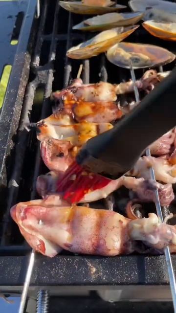 Grilled Thai Garlic Shrimp & Squid #shorts #seafood #grilling