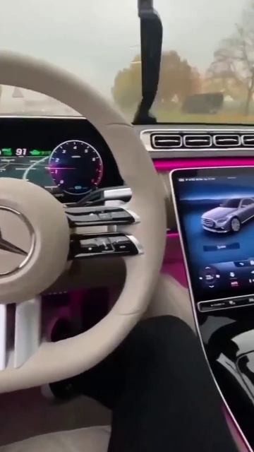Mercedes benz s580 interior