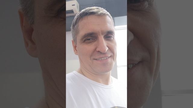 "Алло" - это имя!