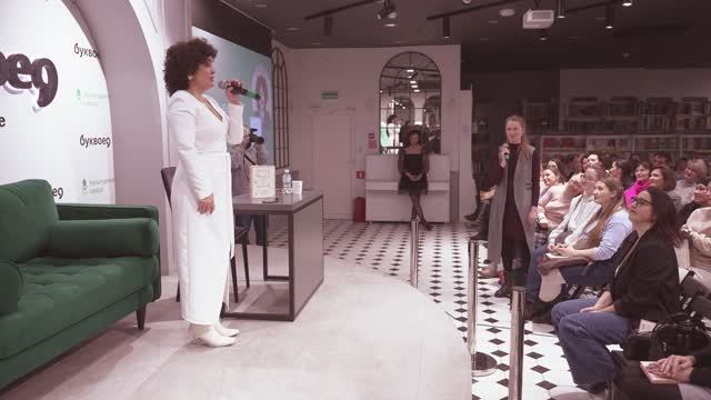 Мегамама автограф-сессии 1мин 2025 4K