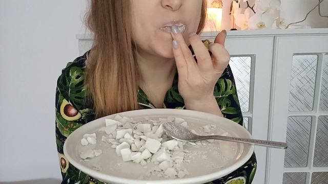ASMR- Хрустящий MUKBANG Eating chalk