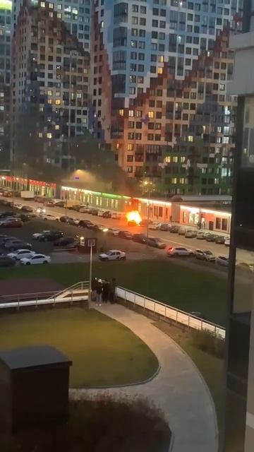 На Улице Крыленко у дома 1Выгорела полностью за несколько минут машина