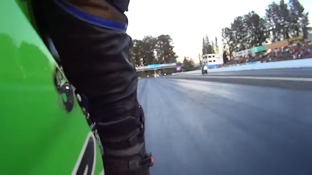 2000 zx 9  vrs 2008 gsxr 1000