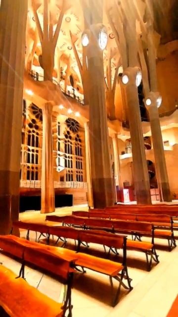 #БАЗИЛИКАСВЯТОГОСЕМЕЙСТВА, экскурсии с лицензированным гидом, #SagradaFamilia #гидвСаградафамилия