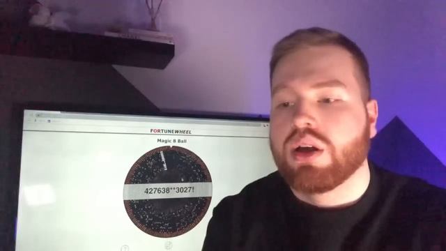 Раздаю парфюм и отвечаю на вопросы