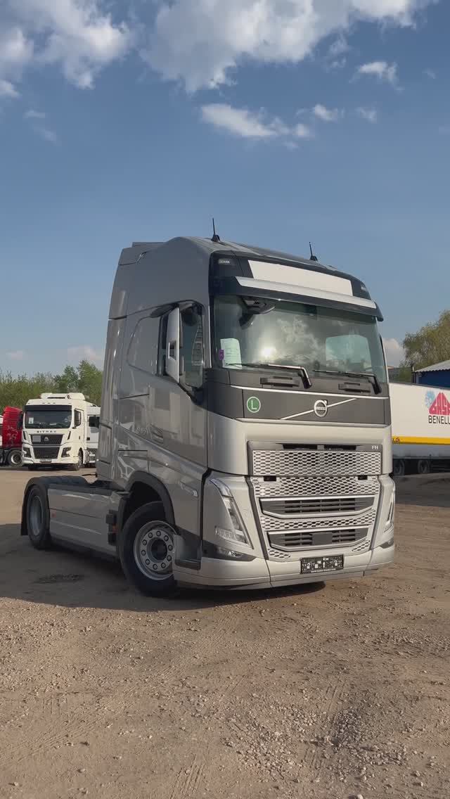 VOLVO FH 540. КОСМИЧЕСКИЙ КОРАБЛЬ #рекомендации #тренды #шортс #automobile #recommended #trend #shor
