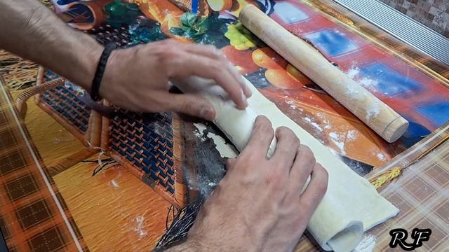 👌СУПЕР ПРОСТОЙ РЕЦЕПТ👌РУЛЕТ СО ШПИНАТОМ И СЫРОМ/ВКУСНЕЙШИЙ ПЕРЕКУС ИЛИ ЗАКУСКА🤗#рулет #шпинат #сыр