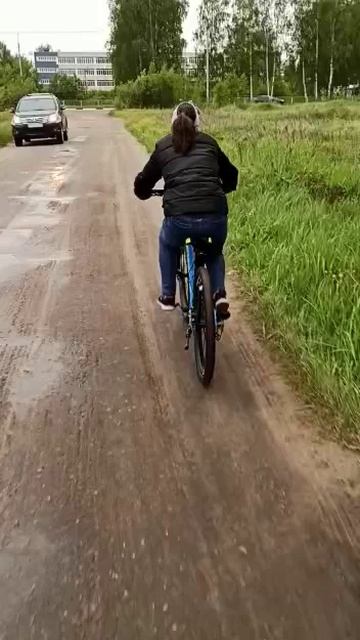 bicycle[ˈbaɪsɪkl]