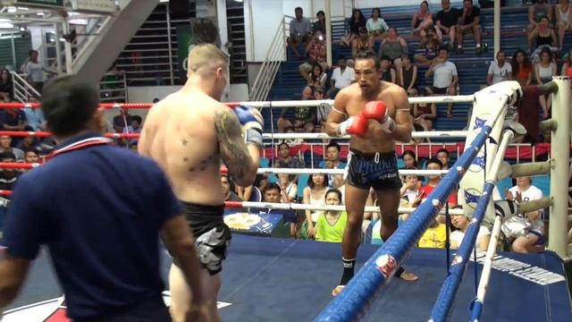 Jake Heun (Tiger Muay Thai) Vs Kiatchai M.U.Den @ Bangla Boxing Stadium 8/6/16
