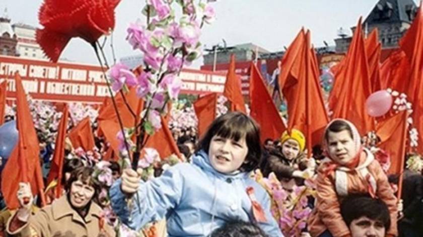 Почему мы не учимся 1 мая? Праздник мира, весны и труда!