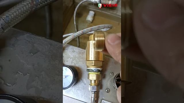 Правильная установка обратного клапана.