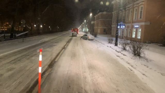 Ночная уборка снега в Кронштадте