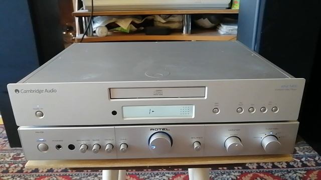Cambridge audio azur 540c  Видео работы к моему объявлению на сайте Авито.