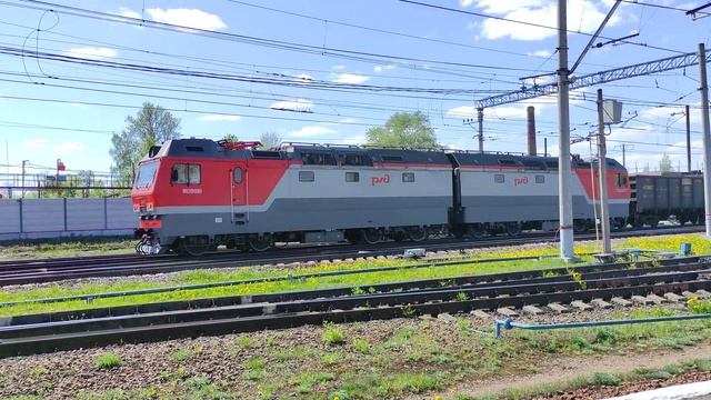 Электровоз 2ЭС6-732 "Синара", ст. Гатчина-Тов.-Балтийская, Ленинградская обл., 19.05.2024г. (4K UHD