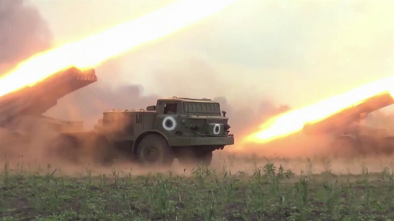 Российские военные за сутки заняли более выгодные рубежи на нескольких направлениях СВО