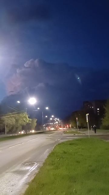 Красивая гроза 21 апреля в 21:21🌩🌩🌩