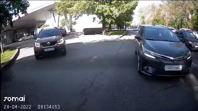 28.04.2022 Алматы Абая Гагарина движение по ОТ 055SPA02, 219KBB02, 007TTW02
