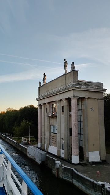 Канал имени Москвы