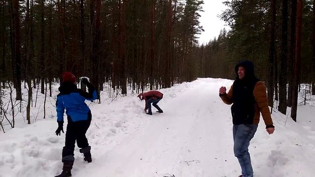 снежки