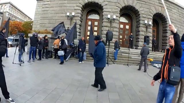 Протест пред Министерски съвет с искане на #оставка на вицепремиера Валери Симеонов!..@SystemKillsU