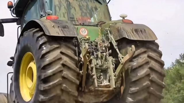 Тракторные шоу такие зрелищные. Анденалин, техническая мощь и творческая мощь 💪 #трактор #агробизнес