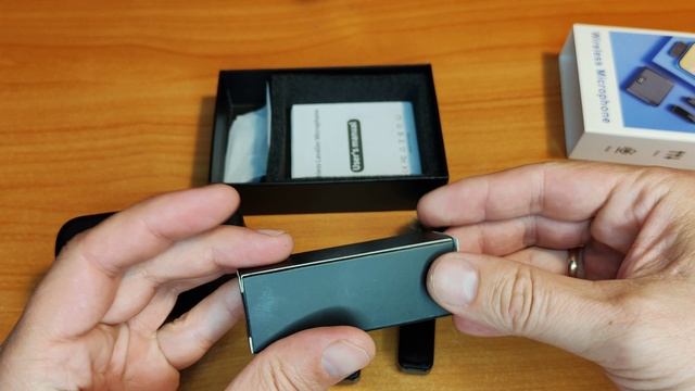Беспроводные микрофоны для смартфона.