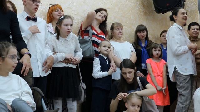 Центр помощи "Вера" организовала встречу, посвященную новому творческому сезону