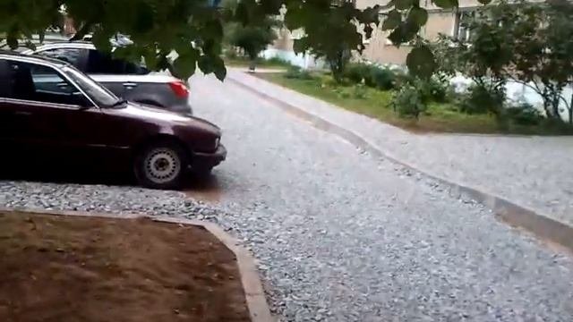 Ижевск.14.08.2018. Восточная 34, 38 40. Дворовая городская среда стала по-настоящему комфортная.