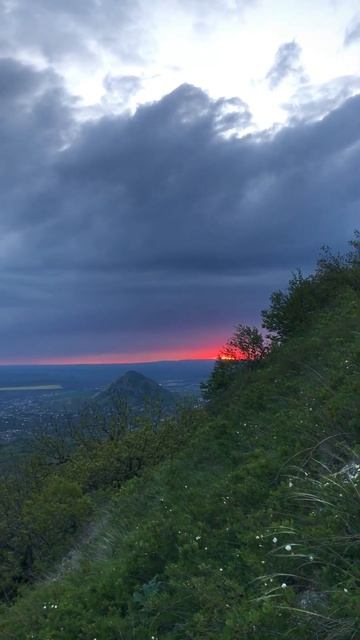 Майский закат, вид со склонов горы Бештау