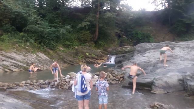 Шешори. Відпочинок по шешорськи на гірській річці..