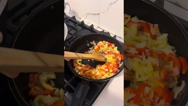 Готовим яичницу по чеченски 🍳