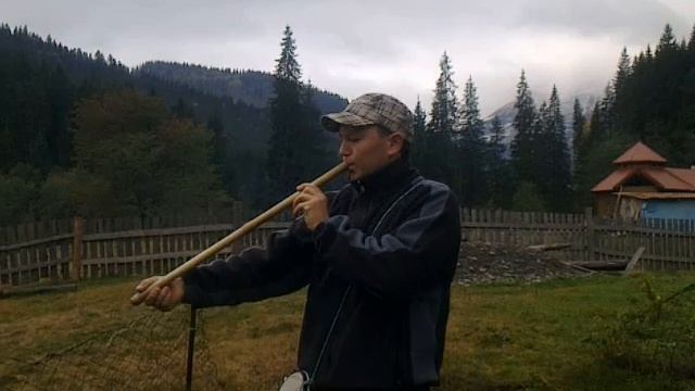 Телинка! Карпати гора Говерла (overtone flute Ukrainian )