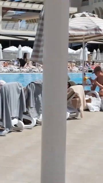 Side Star ResortI Holiday Mood