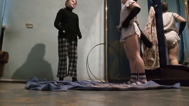 Ли учит свою подругу прыгать╺⃝⃤ _𝙻𝚒_𝚃𝚑𝚎𝚛𝚒𝚊𝚗🍃🍃