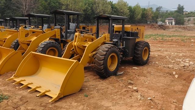 Приехали на завод в Китае, чтобы узнать всю правду о производстве Экскаватор-погрузчик  Shanmon 388