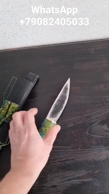 "Остроконечный в зеленом" якутский нож с огнивом и керамическим мусатом