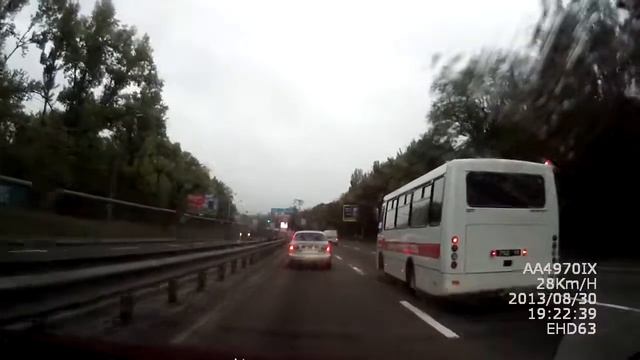 Тестовое видео Eeyelog EHD63 720p 60fps - вечер, пасмурно