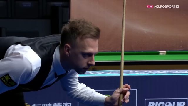 Judd Trump pots 'outrageous flukes' back-to-back  | 2024 World Open Highlights