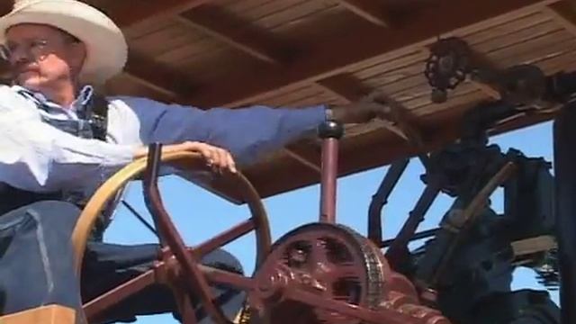 World's First Caterpillar Tractor ---Steam Powered