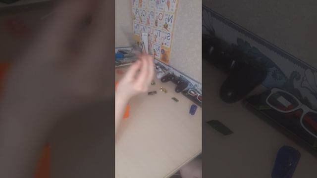 потратили 100 р что на эти деньги мы купили чпеек