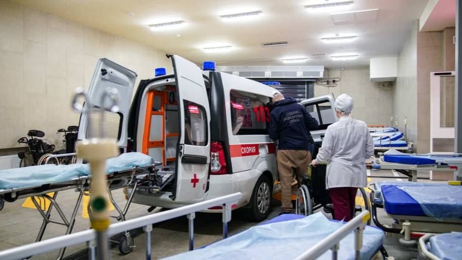 Пенсионерка попала в больницу, обварившись в кипятке при прорыве трубы в доме