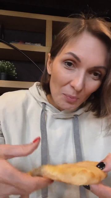 ПРОБУЕМ ОСЕТИНСКИЕ ПИРОГИ В КАФЕ В ЦЕНТРЕ ВЛАДИКАВКАЗА 🥧