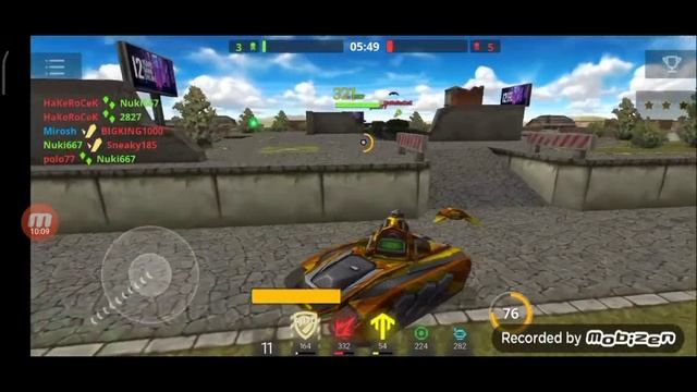 Я с другом играем в Tanki Online