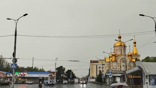 Гроза и молния в Донецке сегодня 
Железнодорожный вокзал