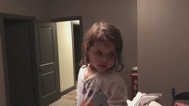 2 Year Old Temper Tantrum - Doesnt Want To Go To Bed!