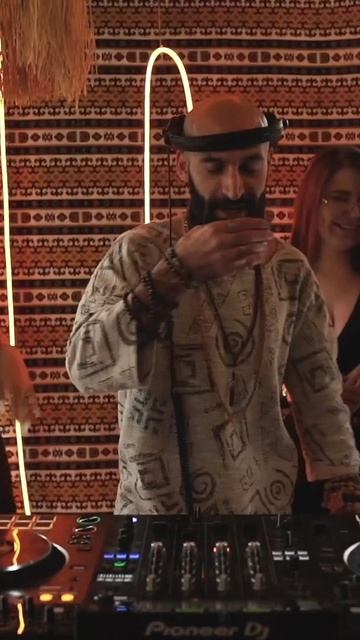 Магическая музыка от шамана души и тела, весь сет уже на ютубе!
#dj #chillvibes #electronicmusic