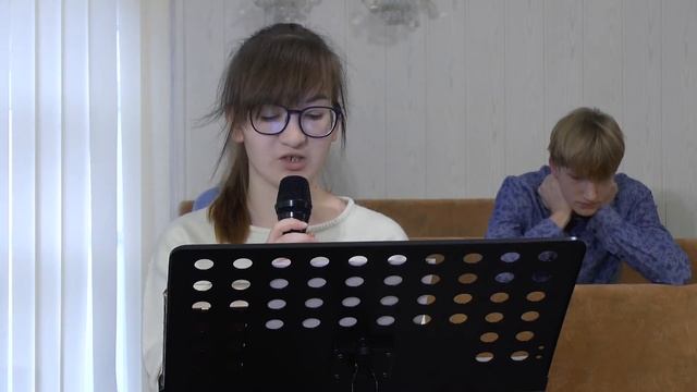 Не верьте, люди, в Бога || стихотворение