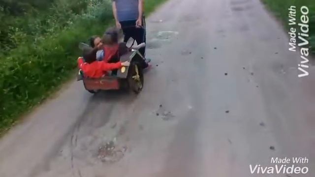 Клип"Соседние село,уже не то!"
