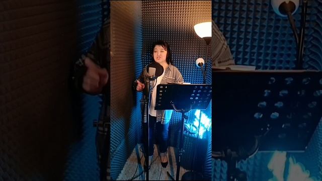 Знакомые мелодии."Я не колдунья".