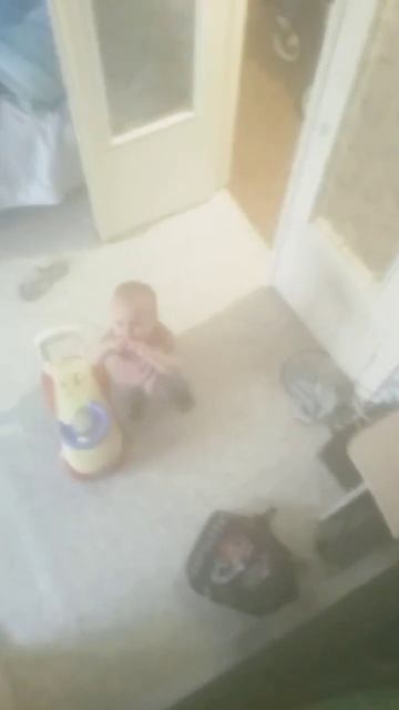 э лави аптечку ай дурак 😂😅🤣